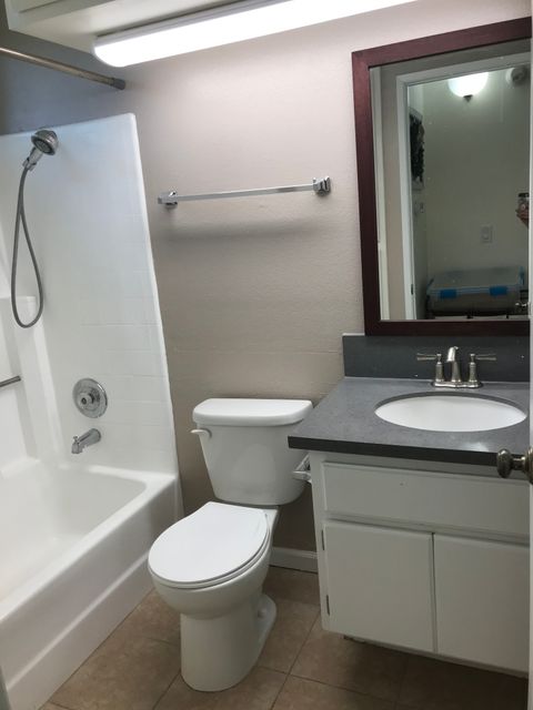 Private Room in 2Bed.2Bath