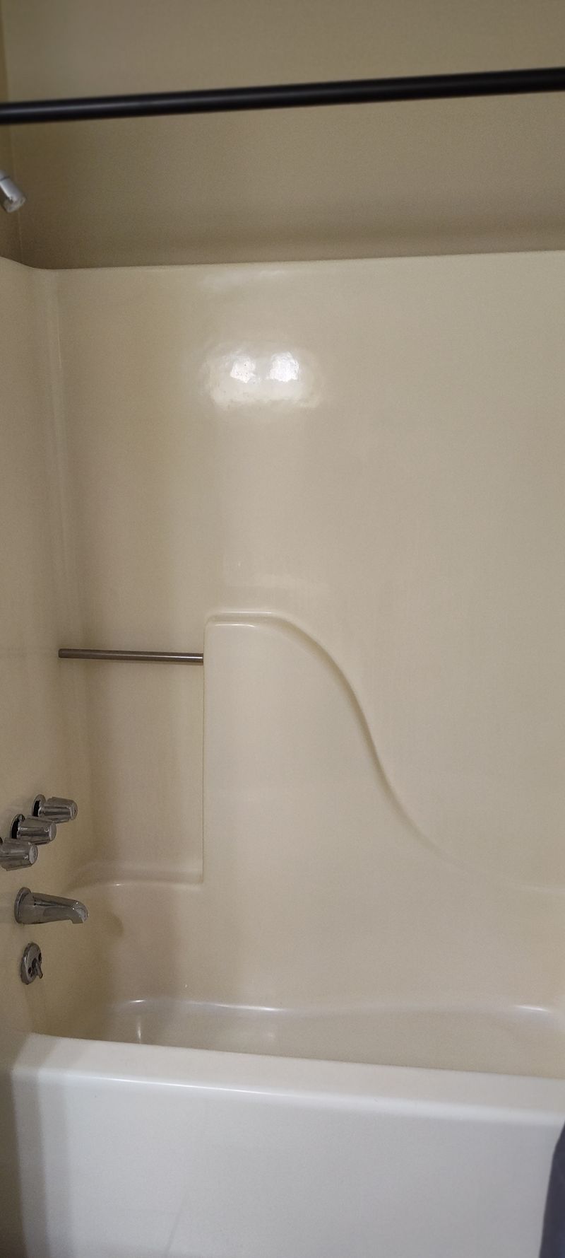 roommates in Dalzell Private Room in 3Bed.1Bath - cirtru.com