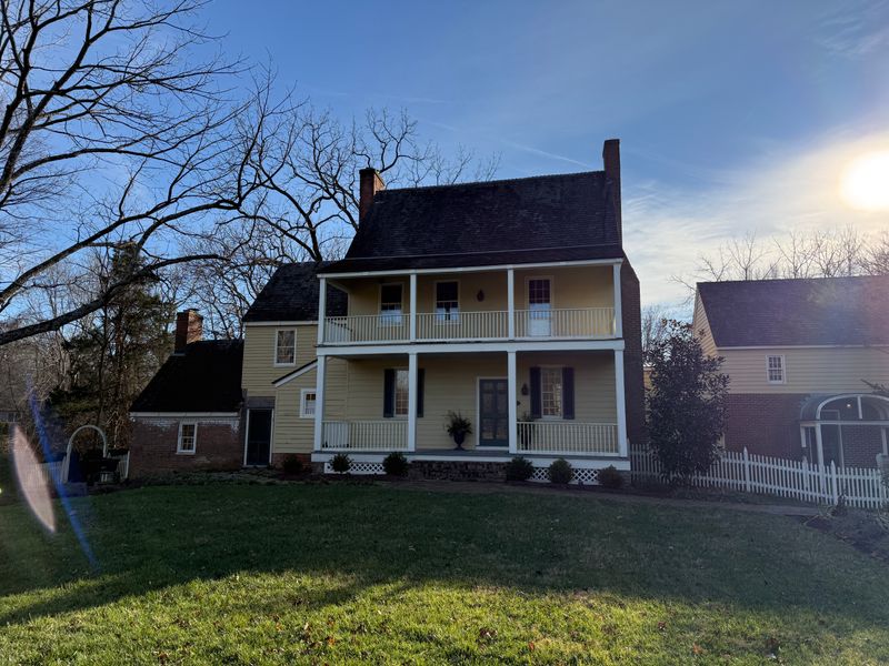 roommates in Pomfret Private Room in 1Bed.1Bath - cirtru.com