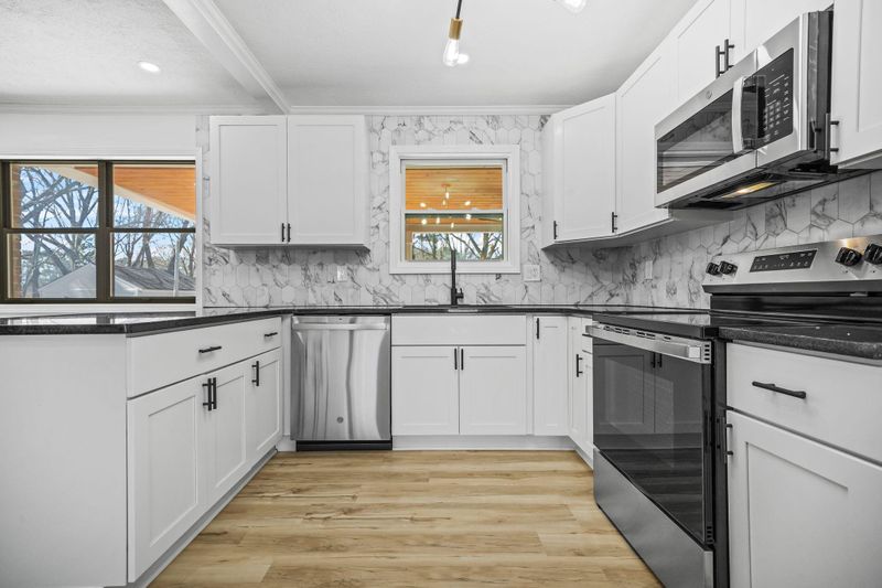 roommates in Undisclosed, Conyers, GA 30094 Fully Renovated Utilities + Wi-Fi |  Laundry |  Near Transit | Be the 1st to Move In (id. 16010) - cirtru.com