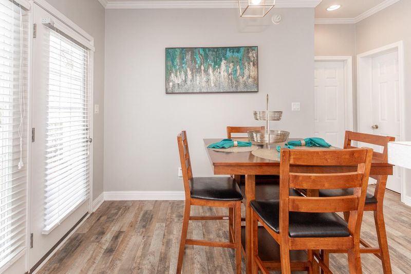 roommates in Undisclosed, Charlotte, NC 28273 Live in Olde Whitehall, a 4 minute walk to transit stop Tryon St & Yorkdale Dr (id. 17407) - cirtru.com