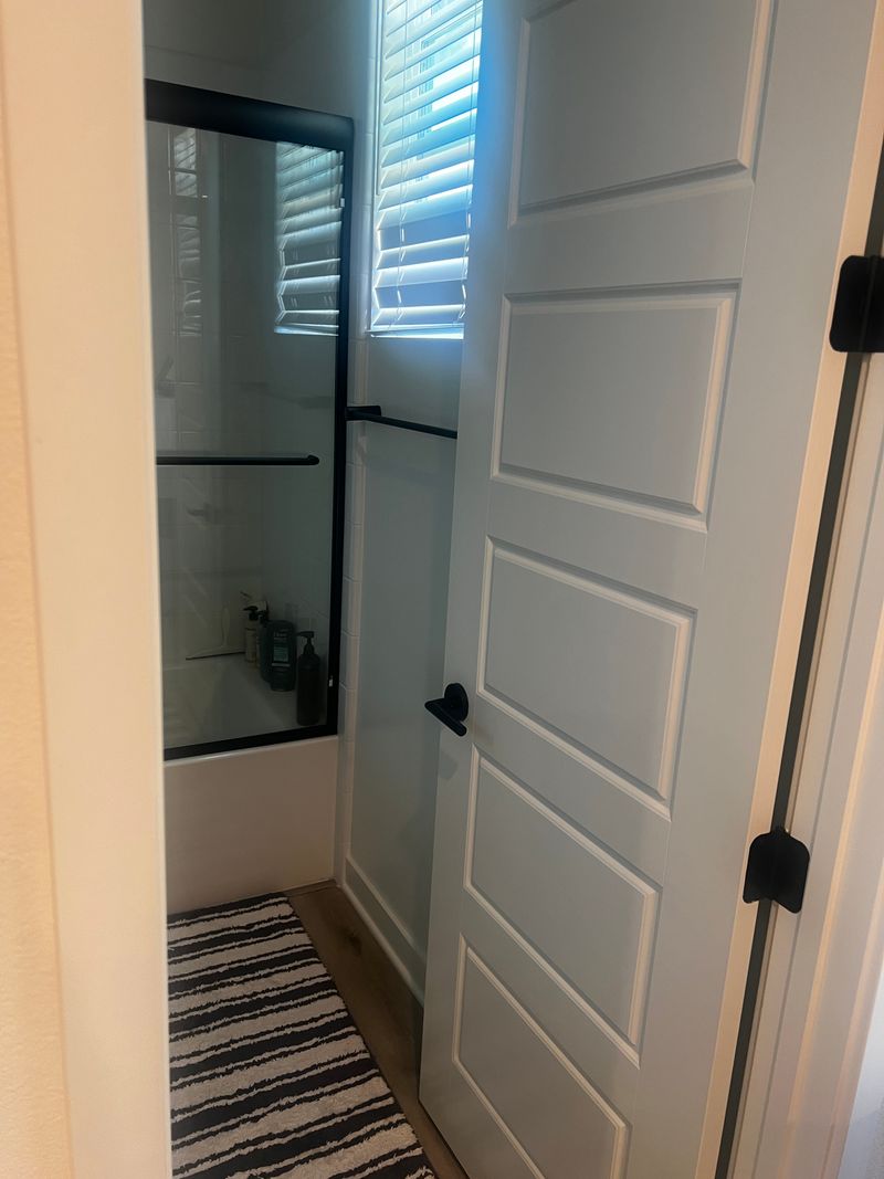 Private Room in 1Bed.1Bath