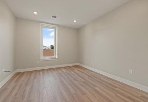 roommates in Jamaica Plain Private Room in 2Bed.1Bath - cirtru.com