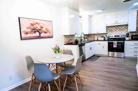 Your Comfortable, Modern Home in Killeen Awaits! (id. 12990)