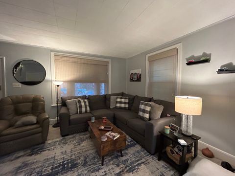Private Room in 3Bed.1Bath