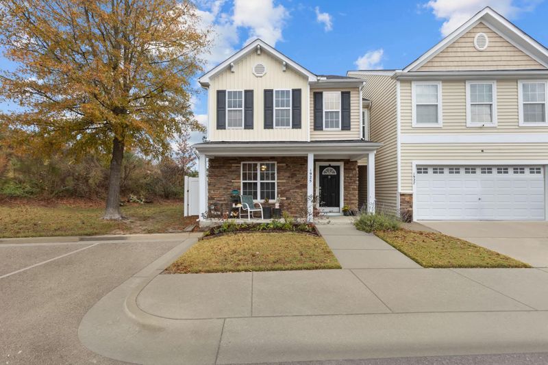 roommates in Raleigh Private Room in 3Bed.2.5Bath - cirtru.com