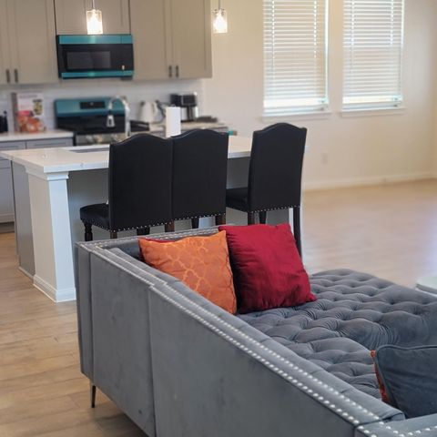 Spacious & beautiful Houston House with Television (id. 11823)