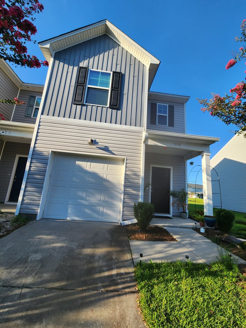 roommates in Goose Creek Private Room in 3Bed.2.5Bath - cirtru.com