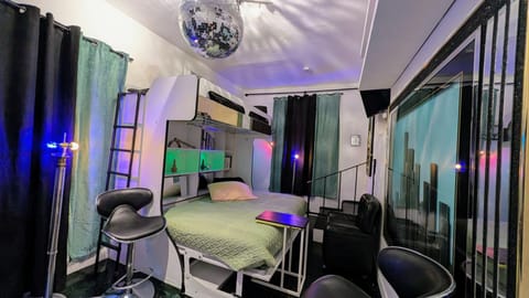 miami disco art motel (id. 40082)