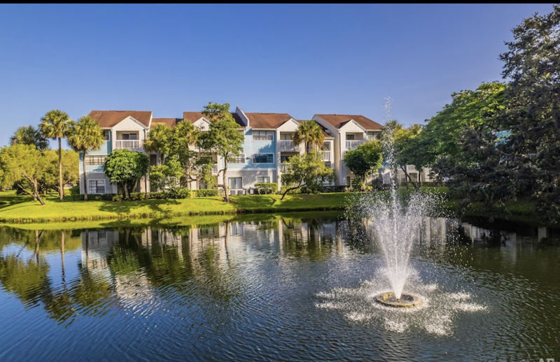 roommates in North Lauderdale Private Room in 2Bed.2Bath - cirtru.com