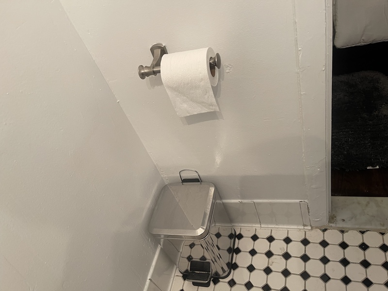 roommates in New York Private Room in 3 Bedroom 1 1/2 B - cirtru.com