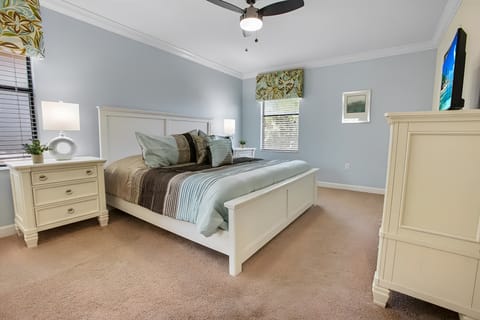 roommates in Undisclosed, Champions Gate, FL 33896 ChampionsGate Private Bed & Bath + TV + Mini Fridge + Desk + Chair | Safe Parking | Near Disney & Reunion & Kissimmee | Utilities Included | Easy Access to I-4 & US-429 (id. 17797) - cirtru.com