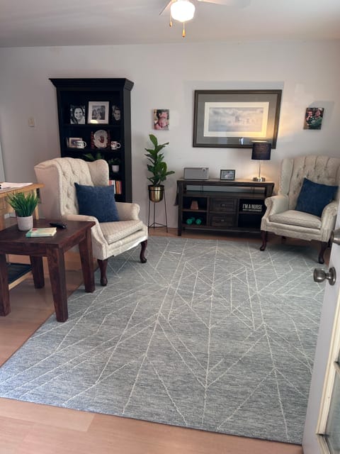 roommates in Woodland Entire Place 1Bed.1Bath - cirtru.com