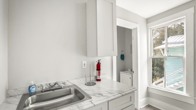 Newly-renovated & cozy Jacksonville Duplex / Multiplex (id. 6398)