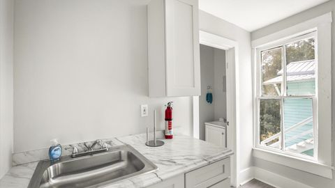 roommates in Undisclosed, Jacksonville, FL 32209 Newly-renovated & cozy Jacksonville Duplex / Multiplex (id. 6398) - cirtru.com