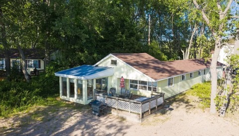 Beautiful Lake Ontario House