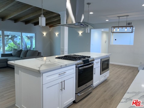 roommates in Los Angeles Private Room in 3Bed.2Bath - cirtru.com