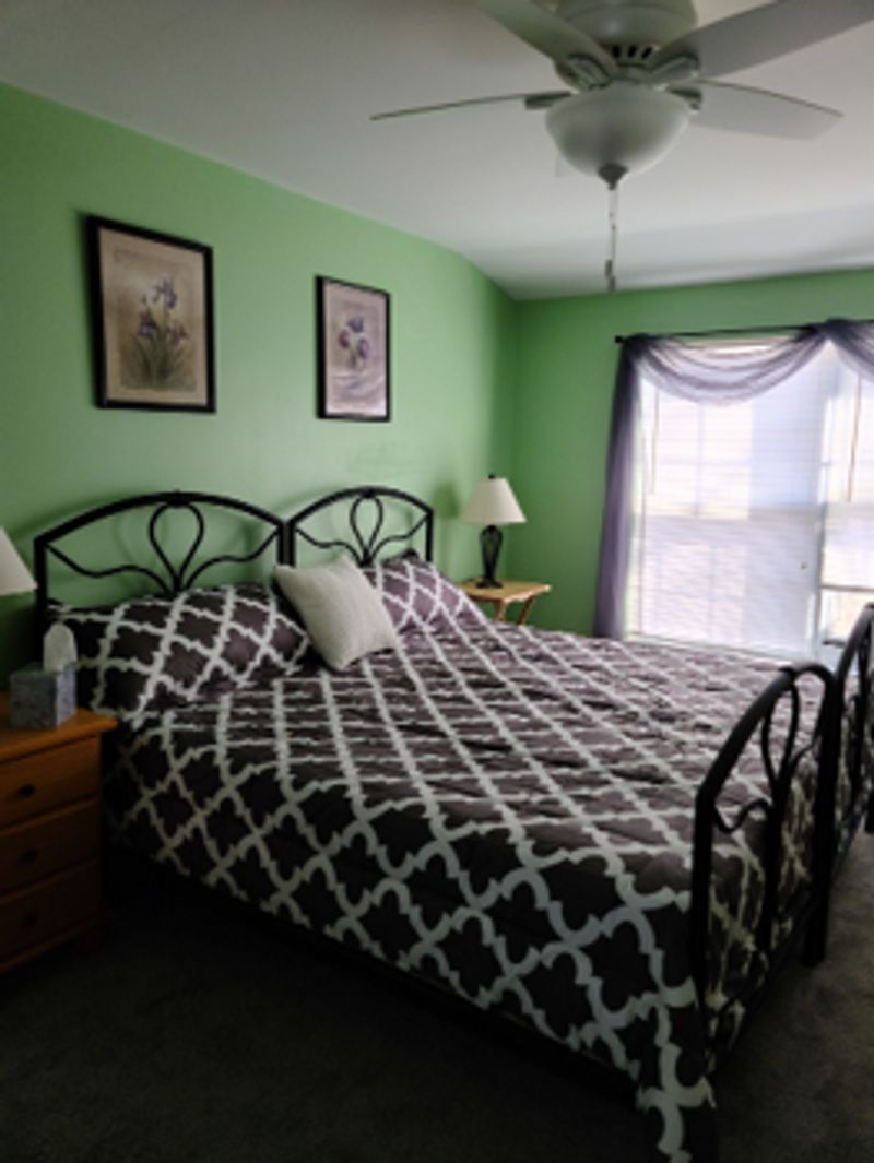 roommates in Woodbridge Private Room in 3Bed.2.5Bath - cirtru.com