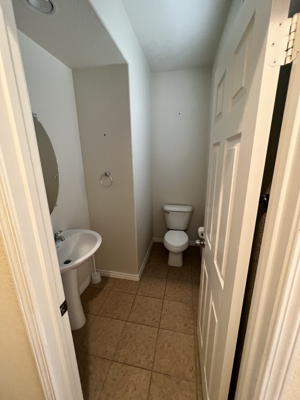 roommates in Oxnard Private Room in 3Bed.3Bath - cirtru.com