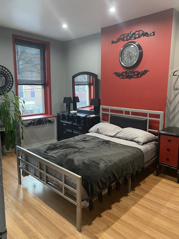 roommates in Queens Private Furnished Room Available - cirtru.com