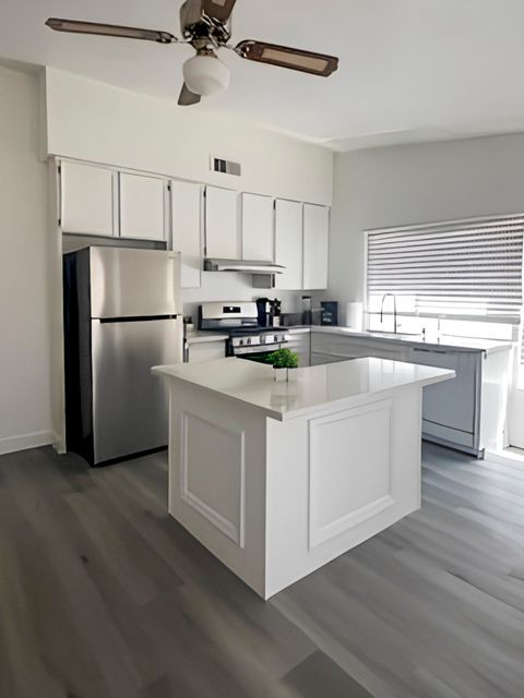 roommates in Undisclosed, Las Vegas, NV 89119 Newly-renovated & cozy Las Vegas House with Backyard (id. 7913) - cirtru.com