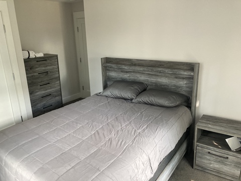 Private Room in 3Bed.2Bath