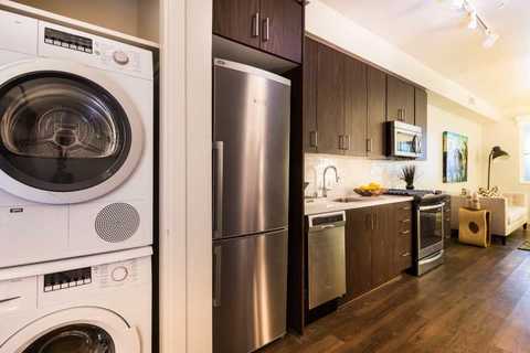 roommates in New York Private Room in 1Bed.1Bath - cirtru.com