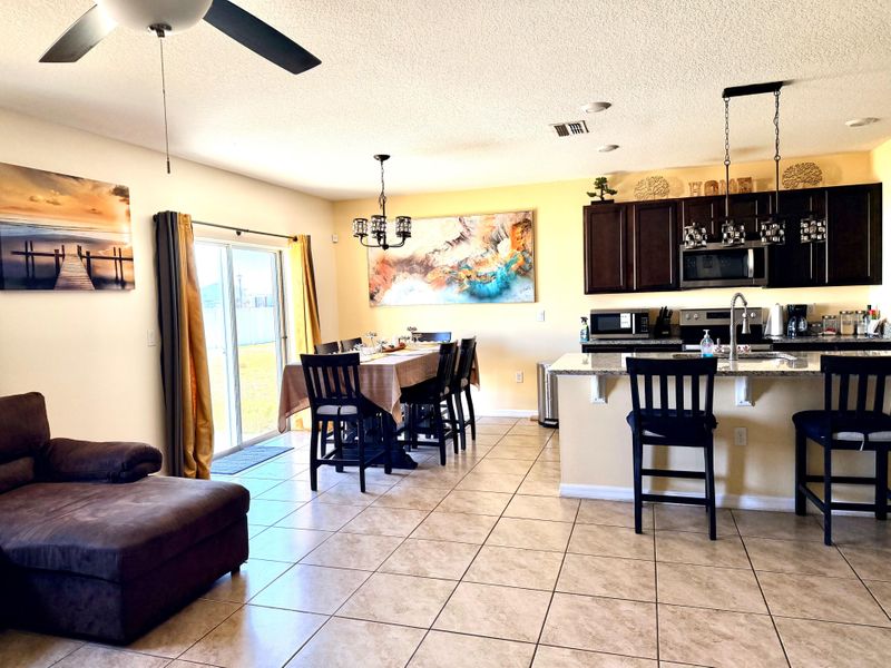 roommates in Undisclosed, Lakeland, FL 33811 Lakeland Home with Awesome Amenities near airport (id. 27902) - cirtru.com
