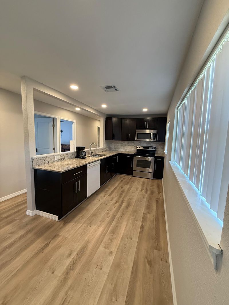 roommates in Undisclosed, Union Park, FL 32825 Renovated Centrally Located Orlando Home (id. 32384) - cirtru.com
