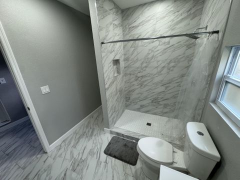 Newly Renovated St. Petersburg House with Dining area. Cozy & comfortable (id. 9246)
