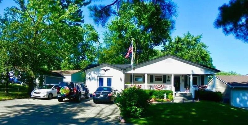 roommates in Maryland Heights Private Room in 1Bed.1Bath - cirtru.com