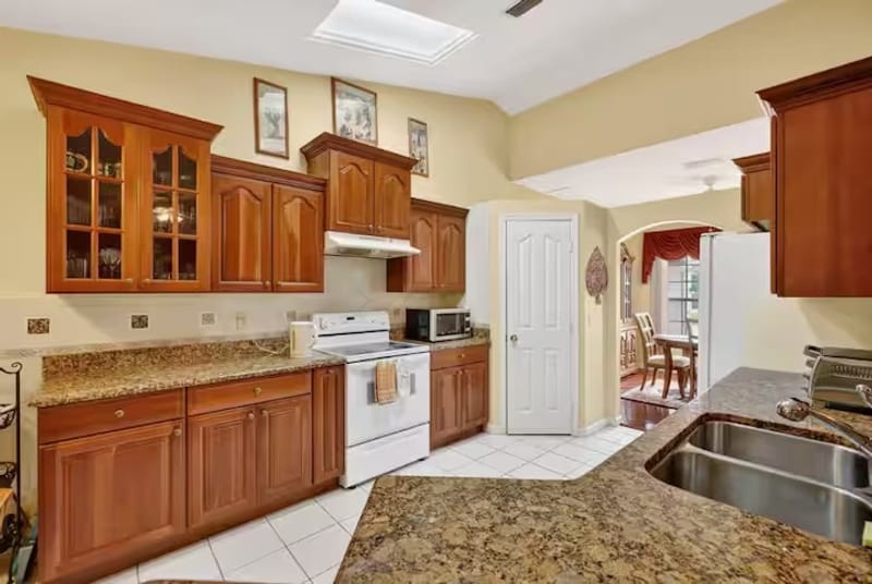 roommates in Port St. Lucie Private Room in 3Bed.2Bath - cirtru.com