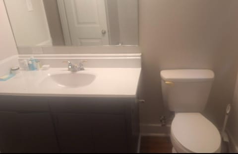 roommates in Undisclosed, Charlotte, NC 28213 Your New Home Awaits in Charlotte! (id. 15437) - cirtru.com