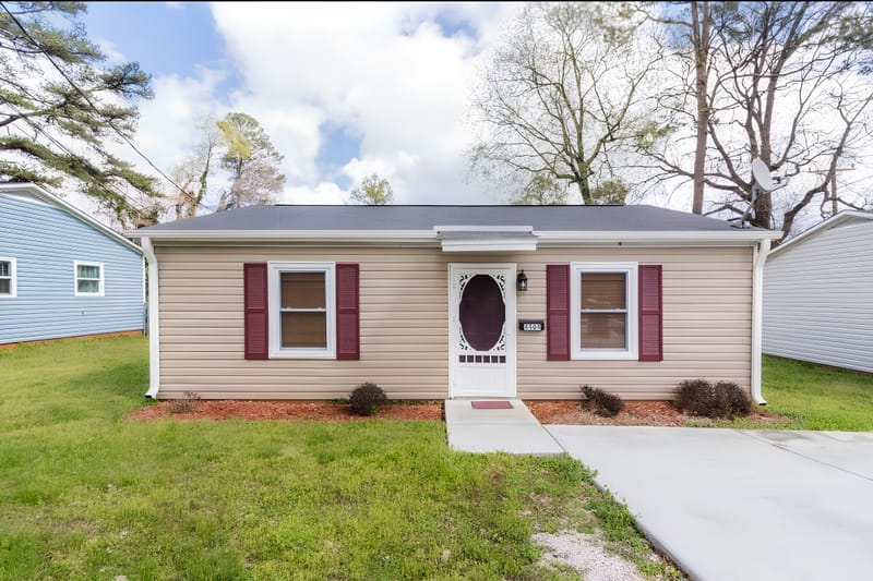 Thomasboro - Hoskins Home (id. 17124)
