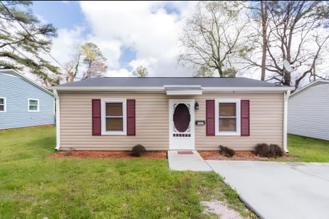 roommates in Undisclosed, Charlotte, NC 28208 Thomasboro - Hoskins Home (id. 17124) - cirtru.com