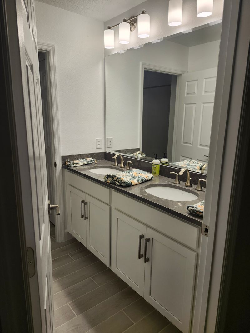 roommates in Orlando Private Room in 5Bed.3Bath - cirtru.com
