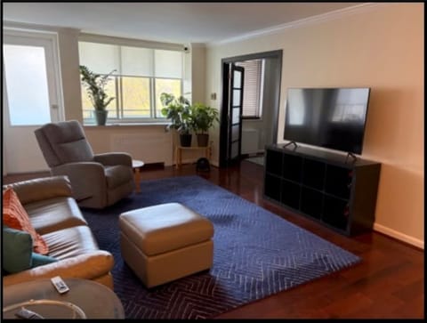 Private Room in 2Bed.2Bath