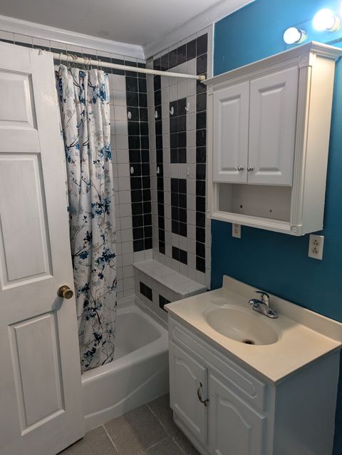 Private Room in 3Bed.1.5Bath