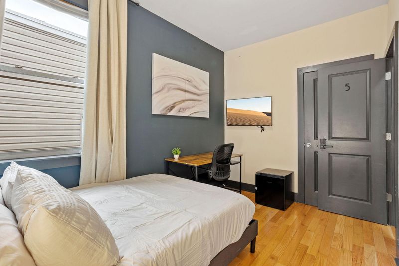 roommates in Undisclosed, Philadelphia, PA 19121 Modern Furnished CoLiving in North Philly  |  Smart TV •  Fast Wi‑Fi •  Mini‑Fridge •  Washer/Dryer |  1 Week FREE After 6 Months |  Top‑Rated Host |  Book Now! (id. 16291) - cirtru.com