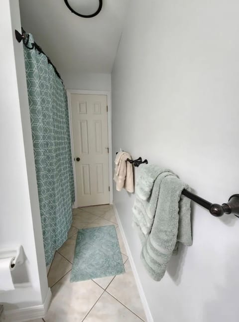 Entire Place 4Bed.2Bath