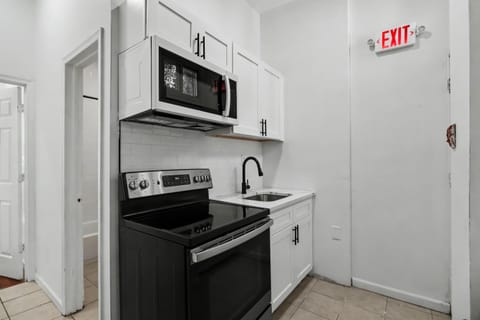 Modern Shared Home  North Philadelphia  Private Furnished Rooms  Utilities & WiFi (id. 42394)