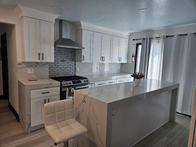 roommates in Undisclosed, Carson, CA 90745 Live in the South Bay West Carson! (id. 32935) - cirtru.com