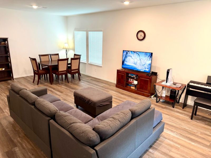 roommates in Undisclosed, Magnolia, TX 77355 Live in Magnolia (id. 33494) - cirtru.com
