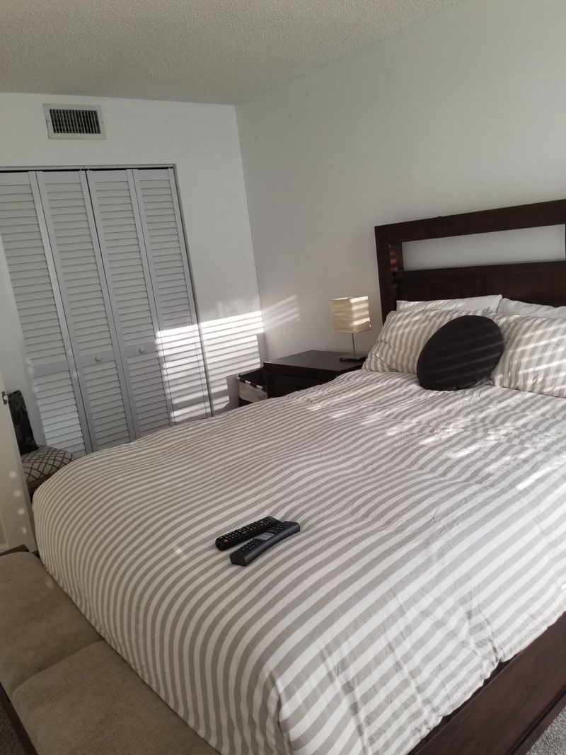 roommates in Miami Room2Bed.2Bath - cirtru.com