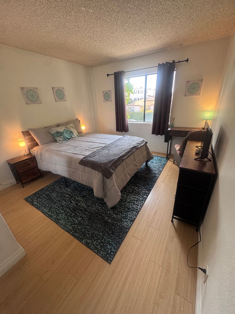 roommates in Los Angeles Private Room in 2Bed.2Bath - cirtru.com