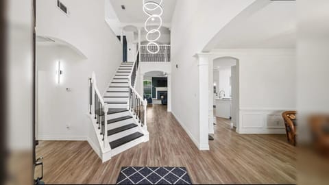 roommates in Undisclosed, Sugar Land, TX 77498 Furnished Private Room in Sugar Land | Ideal for Traveling Professionals (id. 45086) - cirtru.com