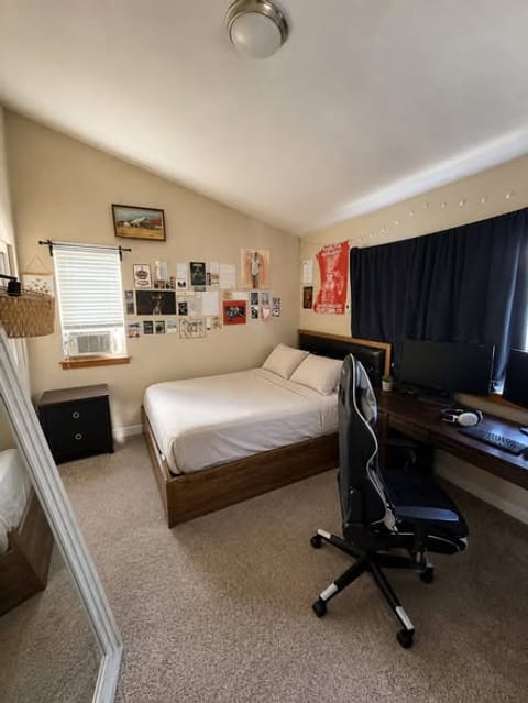 Private Room in 3Bed.3.5Bath