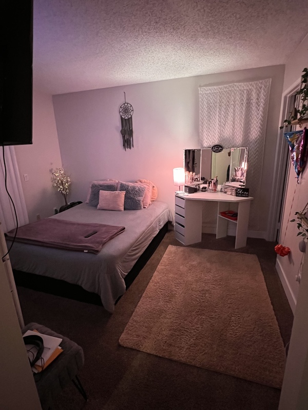 roommates in Ontario Private Room in 2Bed.2Bath - cirtru.com