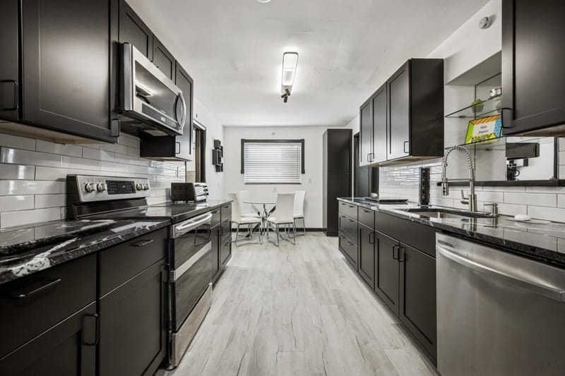 roommates in Undisclosed, Margate, FL 33063 Margate Home, a 5 minute walk to transit stop Royal Palm B/NW 63 A (id. 14658) - cirtru.com