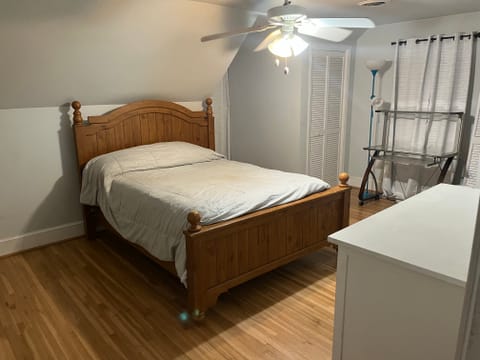 Private Room in 3Bed.2Bath